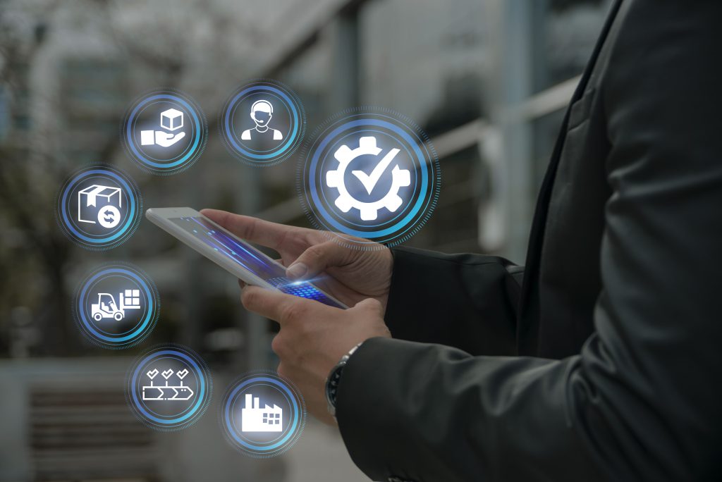 Automação omnicanal aplicada à integração de canais digitais em 2026